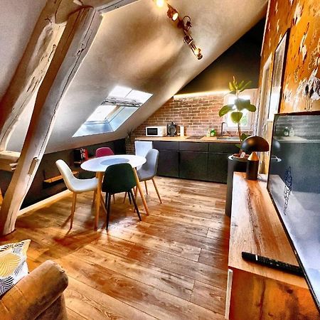 Appartement T2 Quartier Calme / Parking Gratuit Saint-Julien-les-Villas ภายนอก รูปภาพ