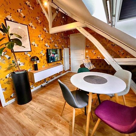 Appartement T2 Quartier Calme / Parking Gratuit Saint-Julien-les-Villas ภายนอก รูปภาพ
